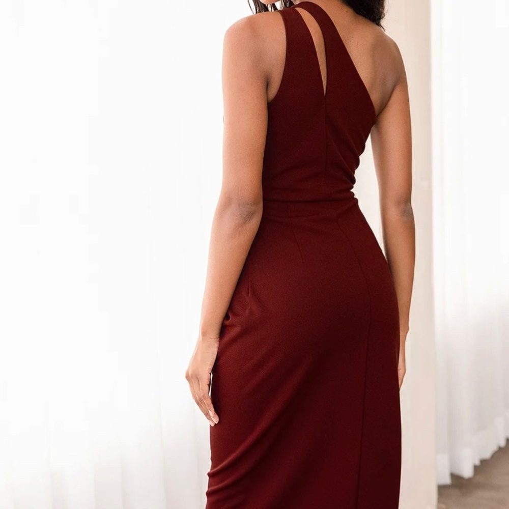Lulu’s Formal Dress - Picture 3 of 5